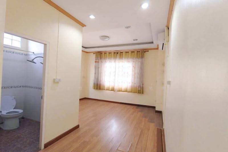 ทาวน์เฮาส์ 2 ชั้น เนื้อที่ 16 ตร.ว. ซอยลาดพร้าว 87 แยก 3 (จันทราสุข), Bangkok, Khlong Chaokhun Sing, Wang Thonglang, Bangkok, 4 Bedrooms, 120 sqm, Townhouse For Sale, by ชนะชาติ นนท์ตา, 500537661 - DDproperty.com