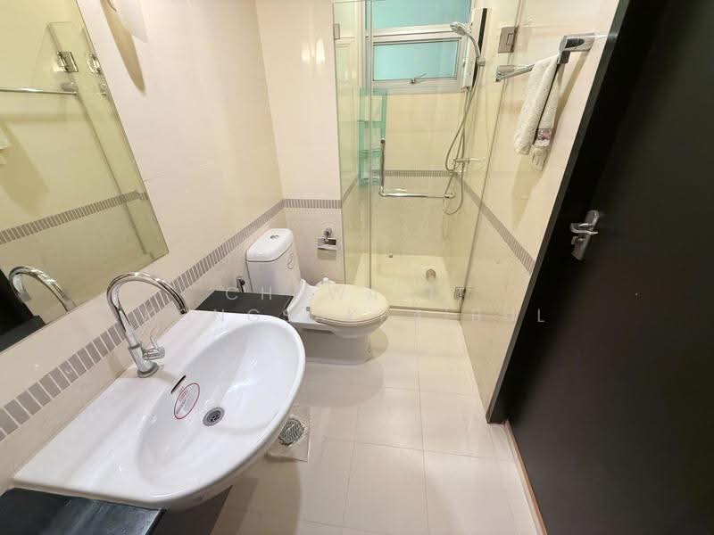 Baan Klang Krung Siam-Pathumwan, Bangkok, Petchburi Road, Thanon Phetchaburi, Ratchathewi, Bangkok, 2 Bedrooms, 84 sqm, Condo For Sale, by CHAWALIT KONGSAKPAIBUL, 500537683 - DDproperty.com