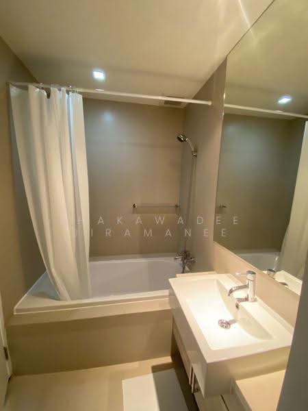 Noble Remix, Bangkok, 772 Soi Sukhumvit 36, Sukhumvit Road, Khong Tan, Khlong Toei, Bangkok, 1 Bedroom, 35 sqm, Condo For Rent, by Phakawadee Jiramanee, 500537699 - DDproperty.com