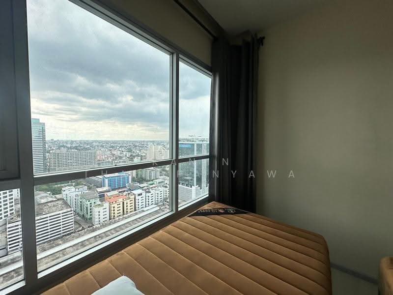Life Ratchadapisek, Bangkok, 279 Ratchadapisaek Road, Huai Khwang, Bangkok, 2 Bedrooms, 46 sqm, Condo For Rent, by Kanin Thangpanyawa, 500537738 - DDproperty.com