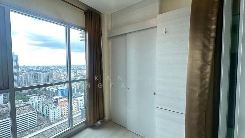 Life Ratchadapisek, Bangkok, 279 Ratchadapisaek Road, Huai Khwang, Bangkok, 2 Bedrooms, 46 sqm, Condo For Rent, by Kanin Thangpanyawa, 500537738 - DDproperty.com