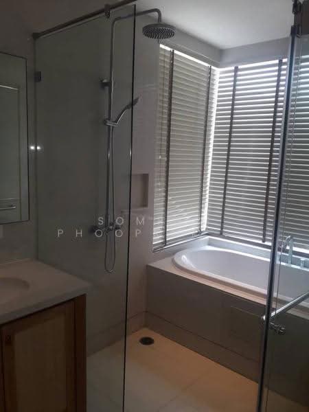 The Emporio Place, Bangkok, 93 Soi Sukhumvit 24, Sukhumvit Road, Khong Tan, Khlong Toei, Bangkok, 1 Bedroom, 65 sqm, Condo For Rent, by Somrad Phoopruksachart, 500537747 - DDproperty.com