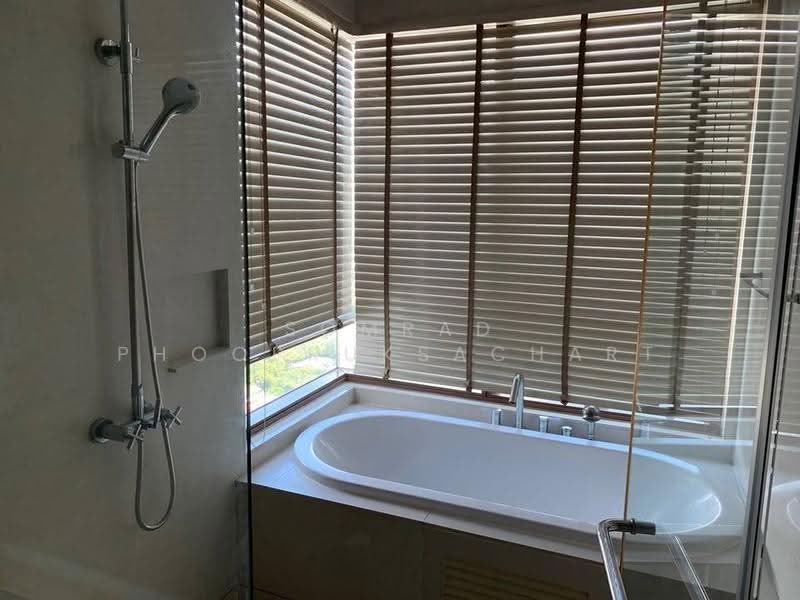 The Emporio Place, Bangkok, 93 Soi Sukhumvit 24, Sukhumvit Road, Khong Tan, Khlong Toei, Bangkok, 1 Bedroom, 65 sqm, Condo For Rent, by Somrad Phoopruksachart, 500537747 - DDproperty.com