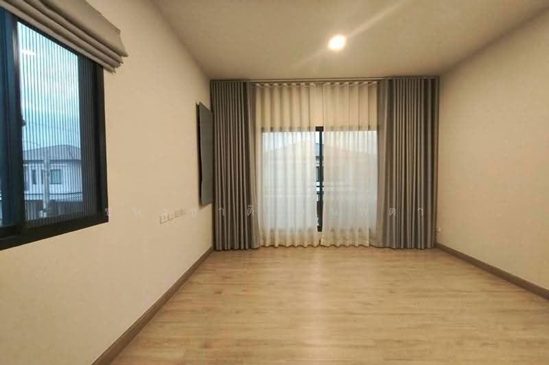 Britania Saimai Khukhot Station, Bangkok, 117 Sai Mai Rd., Sai Mai, Bangkok, 3 Bedrooms, 160 sqm, Single Detached House For Sale, by ชนะชาติ นนท์ตา, 500537830 - DDproperty.com