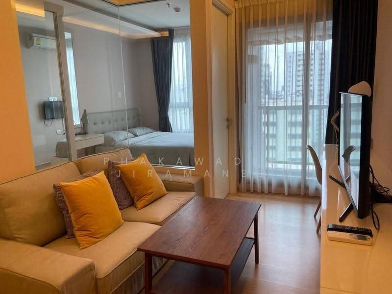 H Sukhumvit 43, Bangkok, 28 Sukhumvit 34 Road, Khlong Tan Nua, Watthana, Bangkok, 1 Bedroom, 38 sqm, Condo For Rent, by Phakawadee Jiramanee, 500537849 - DDproperty.com
