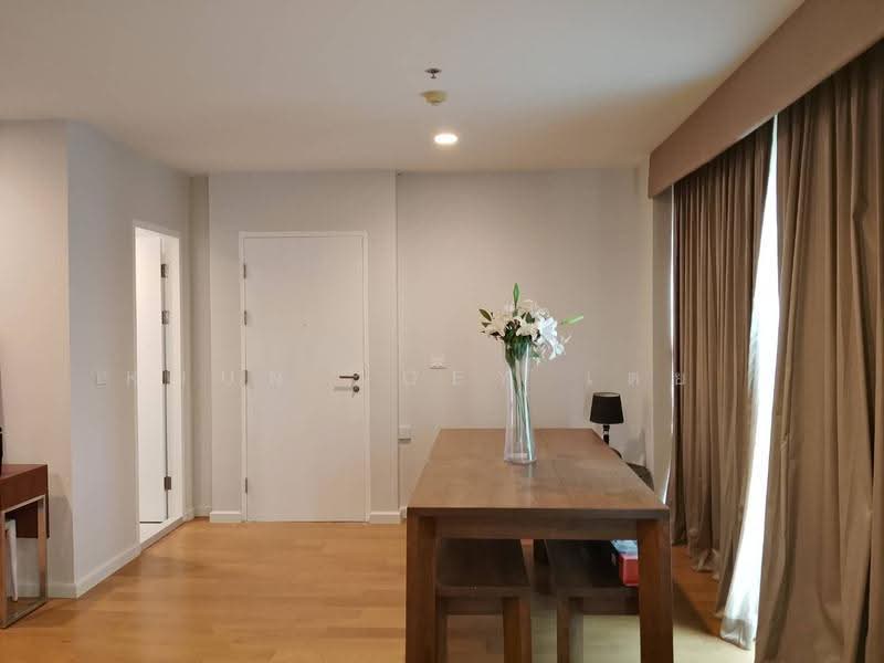 Life Ratchadapisek, Bangkok, 279 Ratchadapisaek Road, Huai Khwang, Bangkok, 2 Bedrooms, 65 sqm, Condo For Rent, by Khun Toey เตย, 500537862 - DDproperty.com