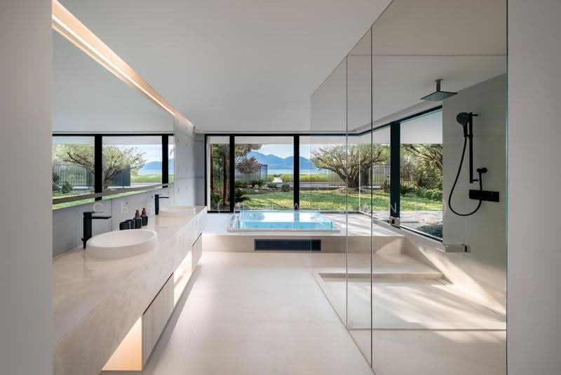 Sea Theatre Rawai Beachfront, Phuket, Karon, Muang Phuket, Phuket, 4 Bedrooms, 674 sqm, Villa For Sale, by CBRE (Thailand) Co.,Ltd, 500537886 - DDproperty.com