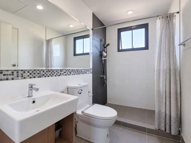 Baan Klang Muang Ramintra, Bangkok, Soi Kanchanaphisek 6/1, Tha Rang, Bang Khen, Bangkok, 3 Bedrooms, 155 sqm, Townhouse For Sale, by กรกฤตย์ บุญสระ, 500537917 - DDproperty.com