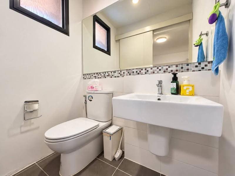Baan Klang Muang Ramintra, Bangkok, Soi Kanchanaphisek 6/1, Tha Rang, Bang Khen, Bangkok, 3 Bedrooms, 155 sqm, Townhouse For Sale, by กรกฤตย์ บุญสระ, 500537917 - DDproperty.com