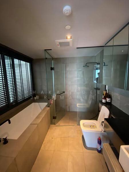 The Lofts Asoke, Bangkok, Sukhumvit 21 Road, Khlongtoei Nua, Watthana, Bangkok, 3 Bedrooms, 145 sqm, Condo For Rent, by Phakawadee Jiramanee, 500537943 - DDproperty.com