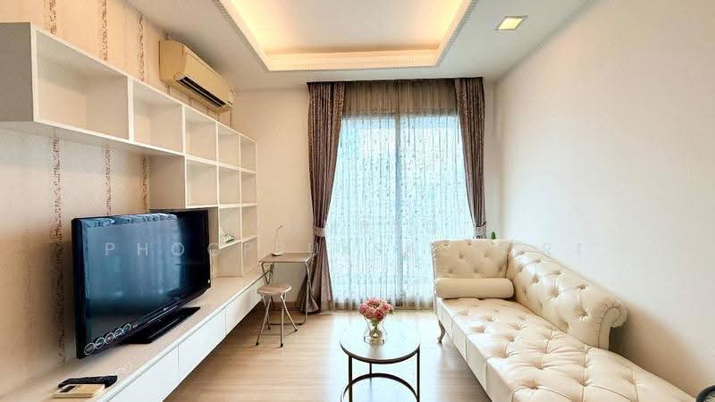 Thru Thonglor, Bangkok, Petchaburi Road, Bang Kapi, Huai Khwang, Bangkok, 1 Bedroom, 36 sqm, Condo For Rent, by Somrad Phoopruksachart, 500537947 - DDproperty.com