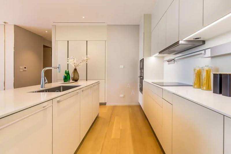 Baan Sindhorn, Bangkok, 89 Soi Langsuan, Langsuan Road, Lumphini, Pathum Wan, Bangkok, 2 Bedrooms, 168 sqm, Condo For Sale, by Somrad Phoopruksachart, 500537963 - DDproperty.com