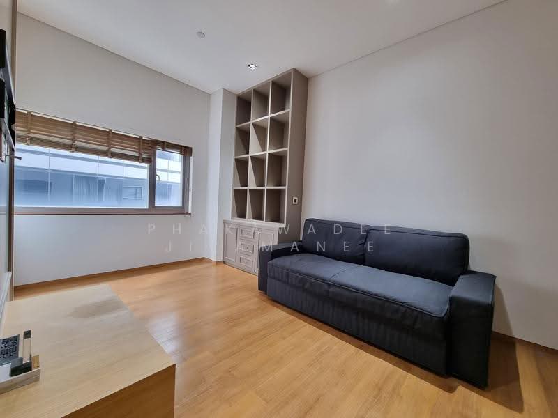 Saladaeng Residences, Bangkok, 29/1 North Sathorn Road, Silom, Bang Rak, Bangkok, 2 Bedrooms, 101 sqm, Condo For Rent, by Phakawadee Jiramanee, 500537985 - DDproperty.com