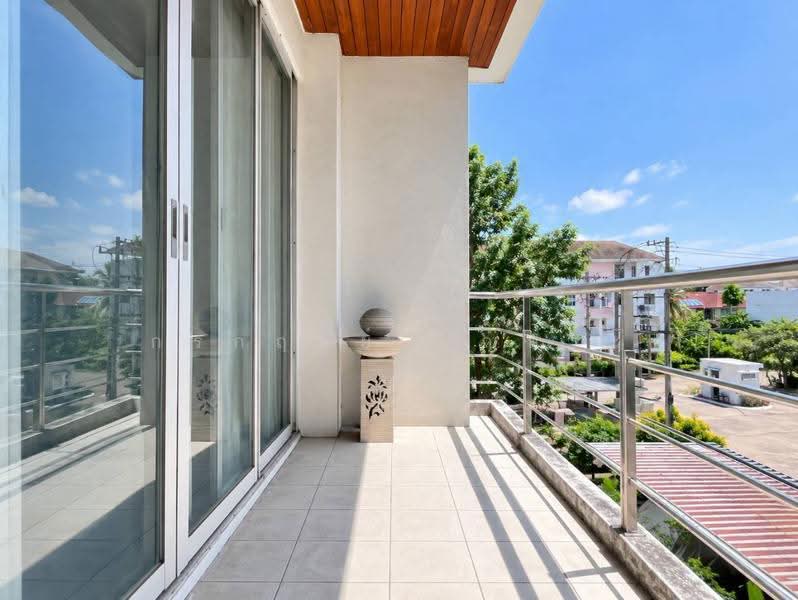 Neo-City Donmuang, Bangkok, Soi Nawong Pracha Phatthana 13, Si Khan, Don Mueang, Bangkok, 3 Bedrooms, 88 sqm, Condo For Sale, by กรกฤตย์ บุญสระ, 500538020 - DDproperty.com
