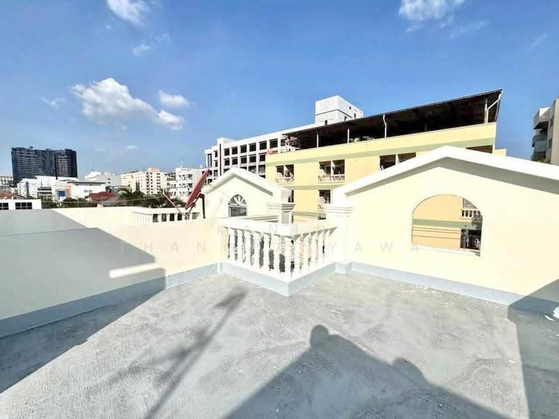 4-BR Townhouse, Bangkok, Khlong Chan, Bang Kapi, Bangkok, 4 Bedrooms, 180 sqm, Townhouse For Sale, by Kanin Thangpanyawa, 500538031 - DDproperty.com