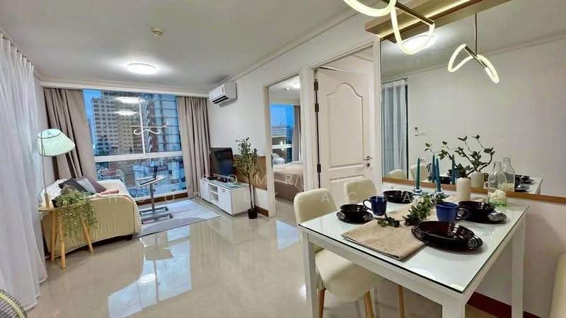 Chateau In Town Phaholyothin 11, Bangkok, Phaholyothin, Samsen Nai, Phaya Thai, Bangkok, 2 Bedrooms, 45 sqm, Condo For Sale, by Somrad Phoopruksachart, 500538076 - DDproperty.com