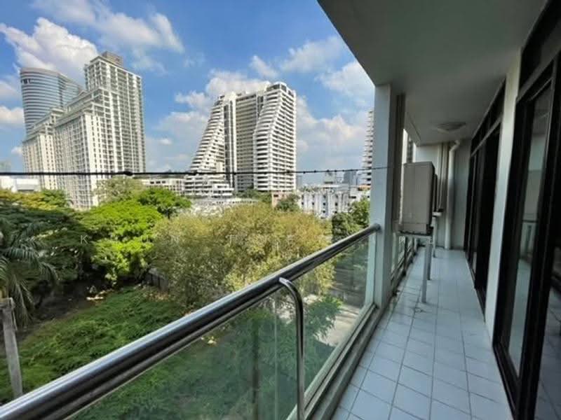 Baan Phrom Phong, Bangkok, Soi Sukhumvit 39, Khlong Tan Nua, Watthana, Bangkok, 3 Bedrooms, 209 sqm, Condo For Rent, by Khun Toey เตย, 500538106 - DDproperty.com