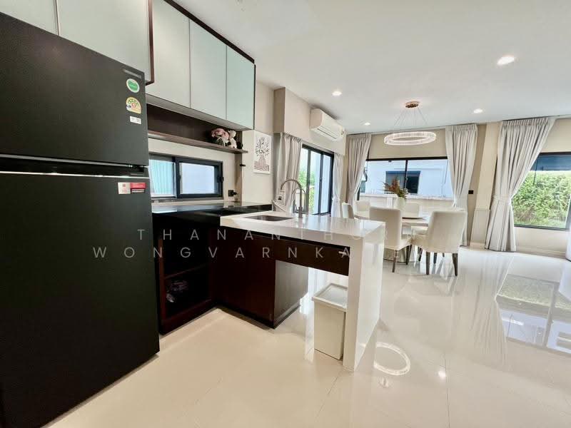 Setthasiri Krungthep Kreetha, Bangkok, Krungthep Kreetha Road, Hua Mak, Bang Kapi, Bangkok, 4 Bedrooms, 260 sqm, Single Detached House For Rent, by Thananthorn Wongvarnkaseam, 500538122 - DDproperty.com