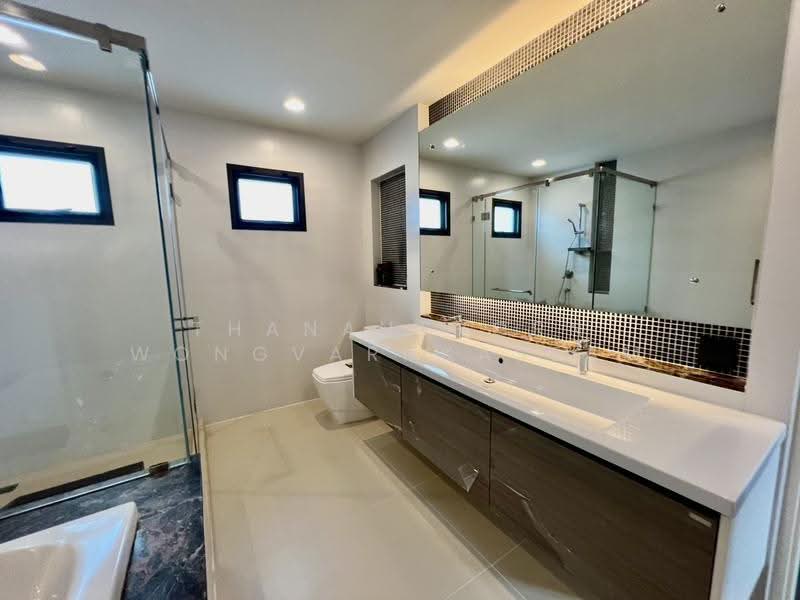 Setthasiri Krungthep Kreetha, Bangkok, Krungthep Kreetha Road, Hua Mak, Bang Kapi, Bangkok, 4 Bedrooms, 260 sqm, Single Detached House For Rent, by Thananthorn Wongvarnkaseam, 500538122 - DDproperty.com