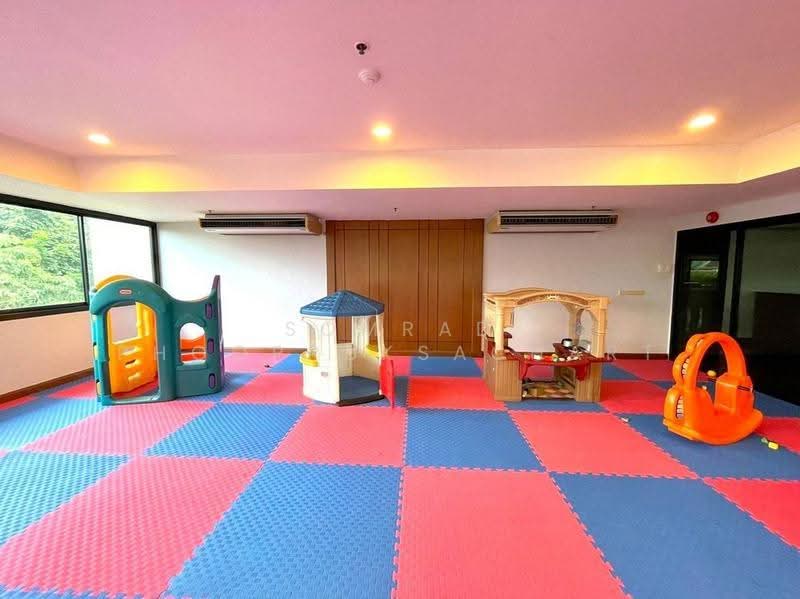 G.P. Grande Tower, Bangkok, 55 Sukhumvit 23, Khlongtoei Nua, Watthana, Bangkok, 3 Bedrooms, 220 sqm, Apartment For Rent, by Somrad Phoopruksachart, 500538130 - DDproperty.com
