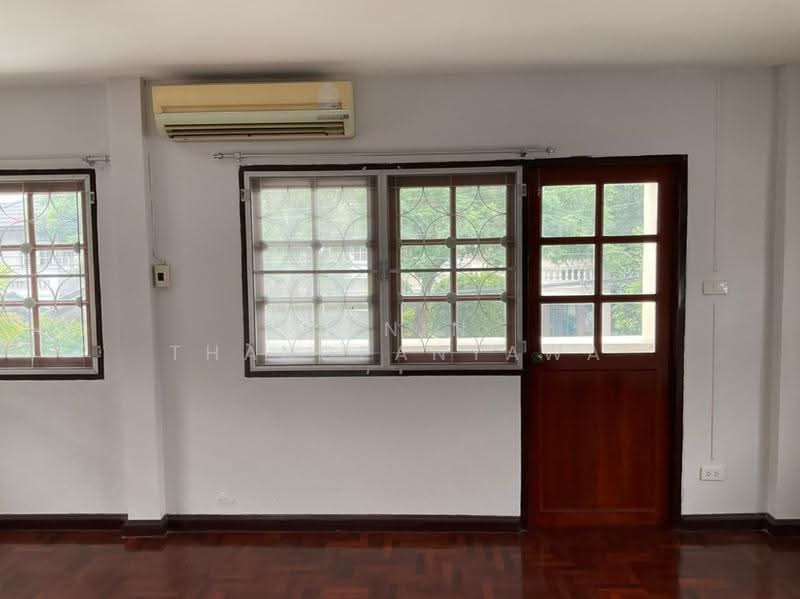 4-BR House, Bangkok, Chim Plee, Taling Chan, Bangkok, 4 Bedrooms, 325 sqm, Single Detached House For Rent, by Kanin Thangpanyawa, 500538149 - DDproperty.com