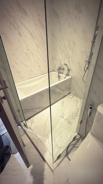 Fynn Asoke, Bangkok, 28 Sukhumvit 10 Alley, Khlong Toei, Bangkok, 1 Bedroom, 39 sqm, Condo For Rent, by Somrad Phoopruksachart, 500538153 - DDproperty.com