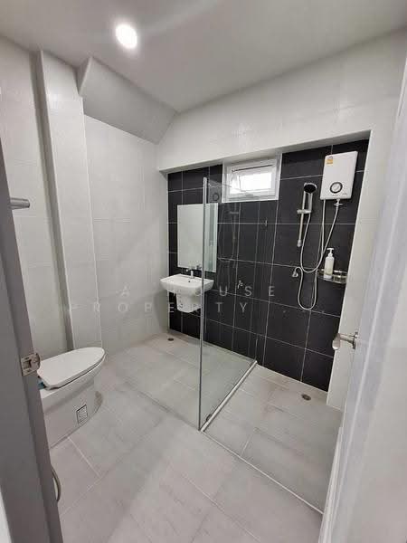 New detached house for sale in Sriracha Soi Bo Kok great location, beautiful house, Chon Buri (Pattaya), Surasak, Si Racha, Chon Buri (Pattaya), 3 Bedrooms, 75 sqm, Single Detached House For Sale, by A House Property Co.,Ltd., 500538182 - DDproperty.com