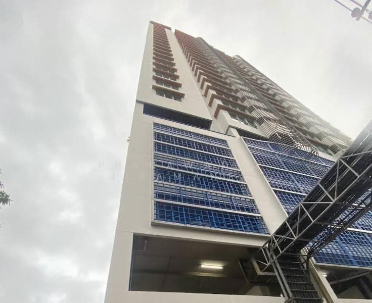 St Louis Grand Terrace, Bangkok, Soi Sathon 11 S Sathon Rd, Yan Nawa, Sathon, Bangkok, 2 Bedrooms, 105 sqm, Condo For Rent, by Phakawadee Jiramanee, 500538233 - DDproperty.com