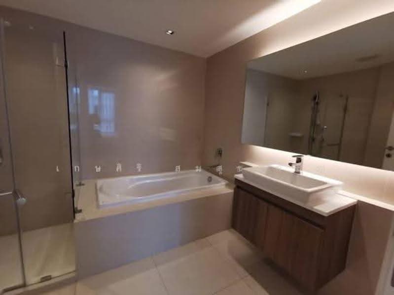 Vtara Sukhumvit 36, Bangkok, 118 Soi Saen Sabai, Phra Kanong, Khlong Toei, Bangkok, 2 Bedrooms, 50 sqm, Condo For Rent, by Kedsiri Somsukcharoen, 500538246 - DDproperty.com