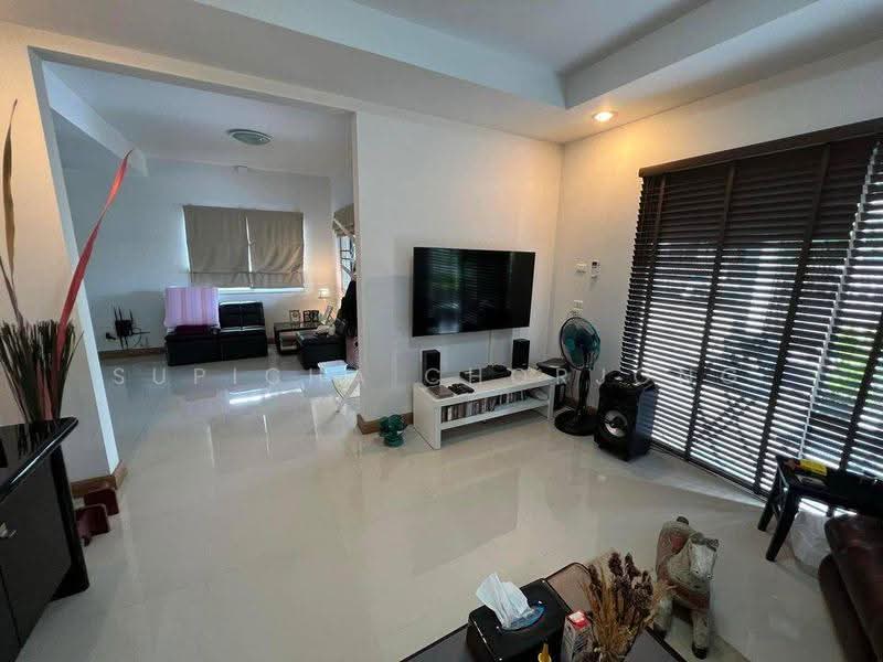 undefined, Chon Buri (Pattaya), Bang Lamung, Bang Lamung (Pattaya), Chon Buri (Pattaya), 3 Bedrooms, 203 sqm, Single Detached House For Sale, by Supicha Chorjong, 500538272 - DDproperty.com