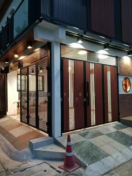 ขาย/เช่า บ้านสุขุมวิท ติดรถไฟฟ้า BTS ( Sukumvit road / soi 68), Bangkok, Bang Na Nuea, Bang Na, Bangkok, 4 Bedrooms, 190 sqm, Townhouse For Rent, by Forty-Six Real Estate Group, 500538286 - DDproperty.com