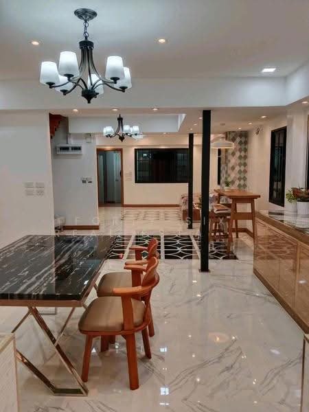 ขาย/เช่า บ้านสุขุมวิท ติดรถไฟฟ้า BTS ( Sukumvit road / soi 68), Bangkok, Bang Na Nuea, Bang Na, Bangkok, 4 Bedrooms, 190 sqm, Townhouse For Rent, by Forty-Six Real Estate Group, 500538286 - DDproperty.com