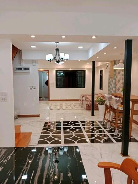 ขาย/เช่า บ้านสุขุมวิท ติดรถไฟฟ้า BTS ( Sukumvit road / soi 68), Bangkok, Bang Na Nuea, Bang Na, Bangkok, 4 Bedrooms, 190 sqm, Townhouse For Rent, by Forty-Six Real Estate Group, 500538286 - DDproperty.com