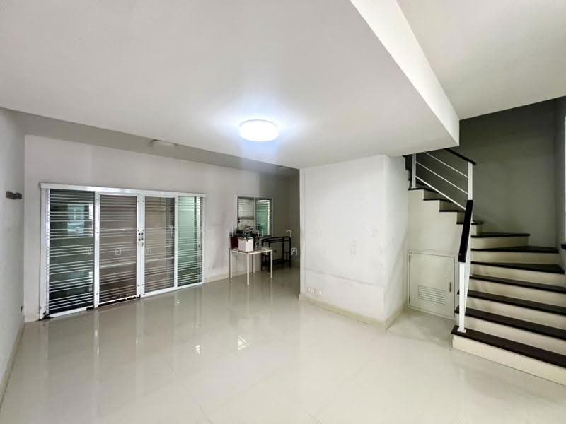 The Connect 22 Ramindra - Minburi : เดอะคอนเนค 22 รามอินทรา - มีนบุรี, กรุงเทพ, ถนนสุวินทวงศ์, มีนบุรี, กรุงเทพ, 140 ตร.ม., ทาวน์เฮ้าส์ ขาย, โดย คุณพี, 500538294 - DDproperty.com