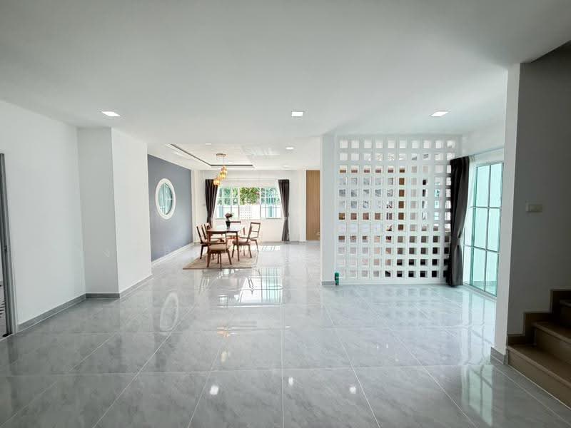 เค.ซี.พาร์ควิลล์ 3, กรุงเทพ, สามวาตะวันตก, คลองสามวา, กรุงเทพ, 200 ตร.ม., บ้านเดี่ยว ขาย, โดย นภัสศรณ์ วงศ์สินไทยกร (นันท์), 500538339 - DDproperty.com