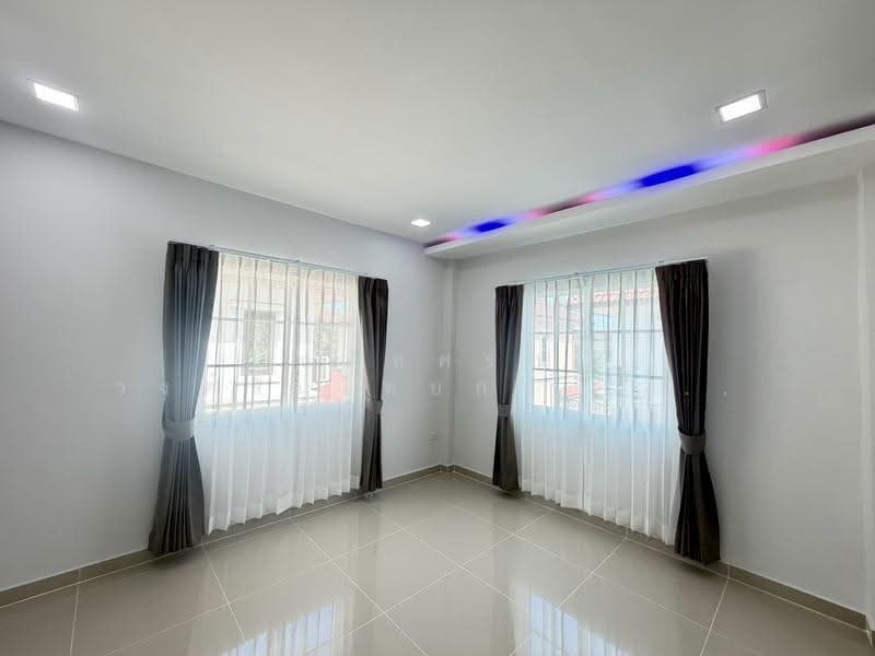 K.C. Park Ville 3, Bangkok, Sam Wa Tawan Tok, Khlong Sam Wa, Bangkok, 5 Bedrooms, 200 sqm, Single Detached House For Sale, by นภัสศรณ์ วงศ์สินไทยกร (นันท์), 500538339 - DDproperty.com