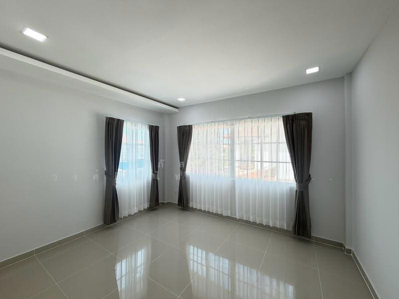 เค.ซี.พาร์ควิลล์ 3, กรุงเทพ, สามวาตะวันตก, คลองสามวา, กรุงเทพ, 200 ตร.ม., บ้านเดี่ยว ขาย, โดย นภัสศรณ์ วงศ์สินไทยกร (นันท์), 500538339 - DDproperty.com