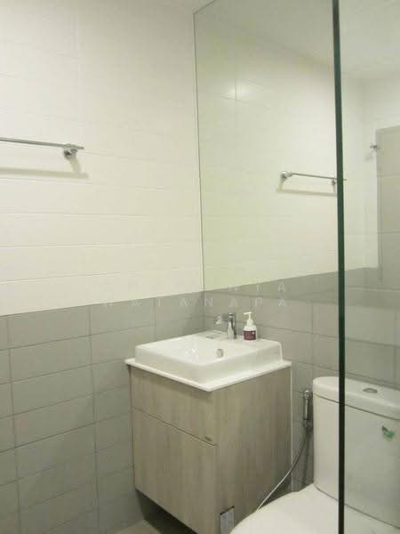 IDEO MOBI Sukhumvit 81, Bangkok, 2097 Sukhumvit Road, Bang Chak, Phra Khanong, Bangkok, 2 Bedrooms, 55 sqm, Condo For Rent, by Chananya Watanapa, 500538345 - DDproperty.com
