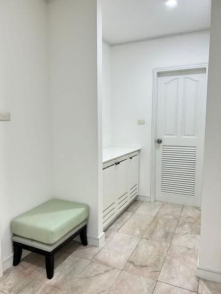 GM Tower, Bangkok, 39 Soi Sukhumvit 20, Khlong Toei, Bangkok, 3 Bedrooms, 315 sqm, Condo For Rent, by The Luxe Group, 500538354 - DDproperty.com