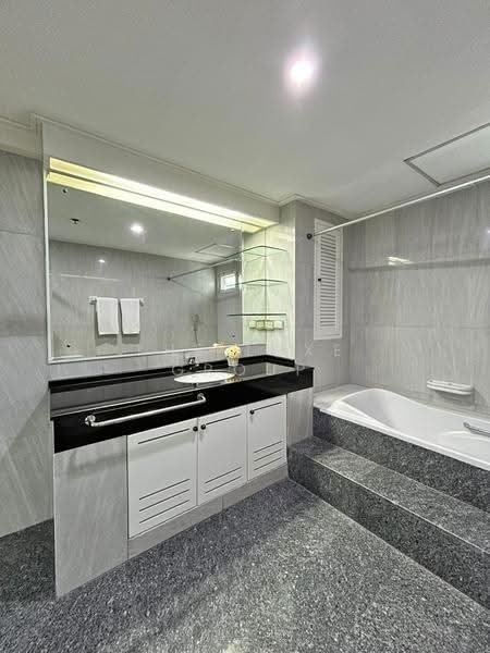 GM Tower, Bangkok, 39 Soi Sukhumvit 20, Khlong Toei, Bangkok, 3 Bedrooms, 315 sqm, Condo For Rent, by The Luxe Group, 500538354 - DDproperty.com