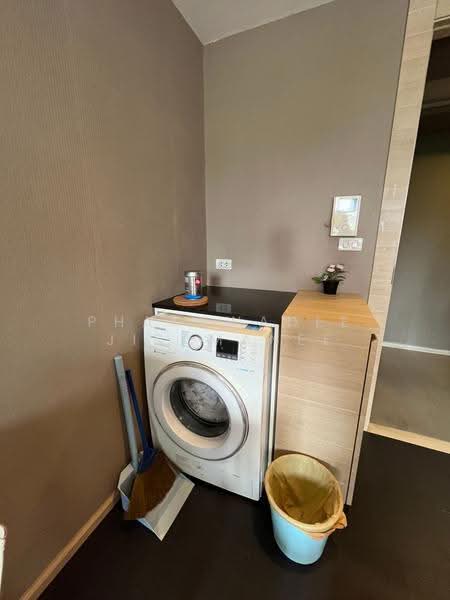 Klass Silom, Bangkok, 52 Silom Road, Silom, Bang Rak, Bangkok, 1 Bedroom, 32 sqm, Condo For Rent, by Phakawadee Jiramanee, 500538356 - DDproperty.com