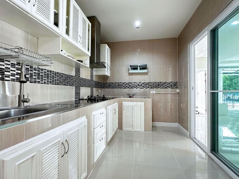 PASSORN PRESTIGE RANGSIT – KLONG 2, Pathum Thani, Prachathipat, Thanyaburi, Pathum Thani, 4 Bedrooms, 210 sqm, Single Detached House For Rent, by Chawanon Khemrergampon, 500538359 - DDproperty.com
