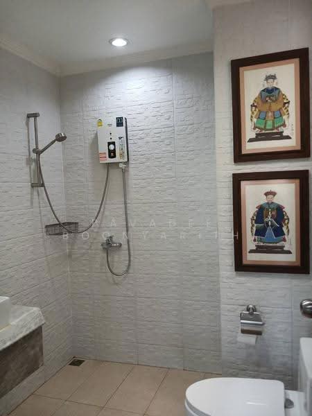 4-BR Townhouse, Prachuap Khiri Khan, Hua Hin, Prachuap Khiri Khan, 4 Bedrooms, 250 sqm, Townhouse For Sale, by Pavadee Boonyarith, 500538365 - DDproperty.com