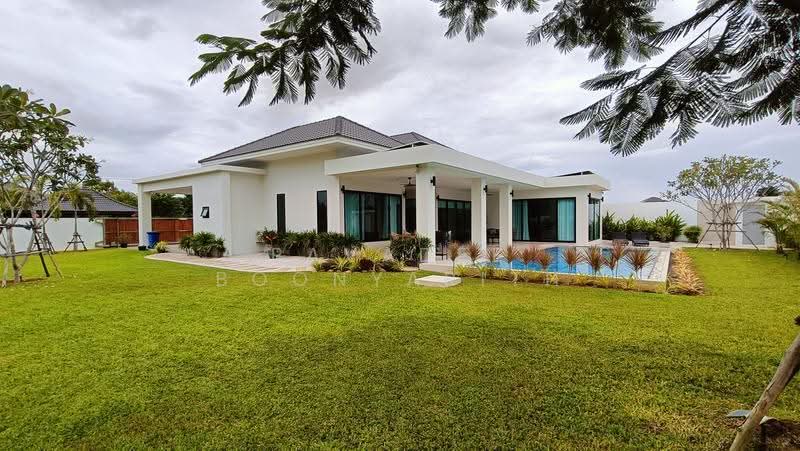 3-BR Villa, Prachuap Khiri Khan, Wang-Pong, Pran Buri, Prachuap Khiri Khan, 3 Bedrooms, 220 sqm, Villa For Sale, by Pavadee Boonyarith, 500538369 - DDproperty.com