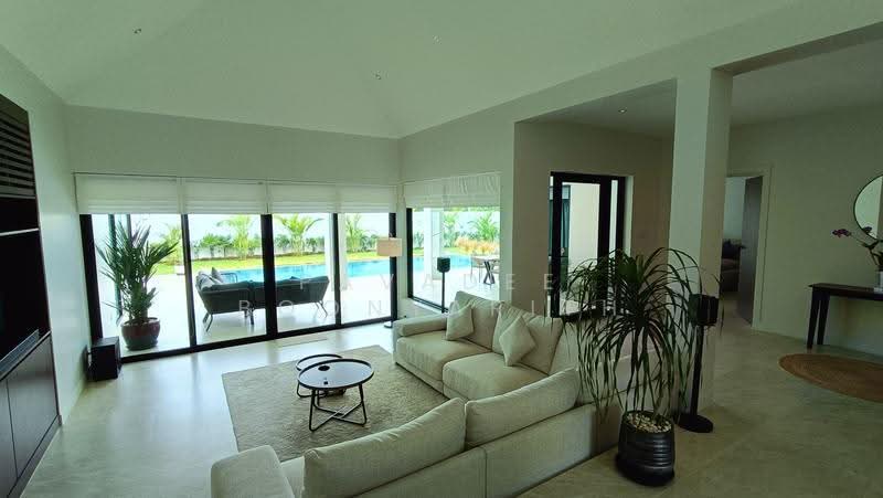 3-BR Villa, Prachuap Khiri Khan, Wang-Pong, Pran Buri, Prachuap Khiri Khan, 3 Bedrooms, 220 sqm, Villa For Sale, by Pavadee Boonyarith, 500538369 - DDproperty.com
