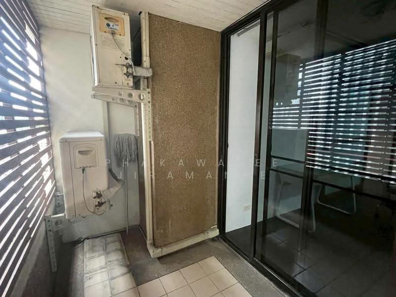 Asoke Towers, Bangkok, Sukhumvit 21 Road, Khlongtoei Nua, Watthana, Bangkok, 1 Bedroom, 78 sqm, Condo For Rent, by Phakawadee Jiramanee, 500538373 - DDproperty.com