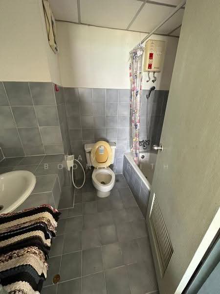 Condo Chain Hua Hin, Prachuap Khiri Khan, 888 Petchkasem Road, Hua Hin, Prachuap Khiri Khan, 2 Bedrooms, 94 sqm, Condo For Sale, by Pavadee Boonyarith, 500538390 - DDproperty.com