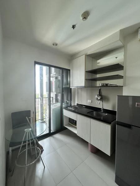 The Base Park East Sukhumvit 77, Bangkok, 99 Soi Pridi Banomyong 2, Phra Kanong Nua, Watthana, Bangkok, 1 Bedroom, 26 sqm, Condo For Rent, by Boby Wei, 500538426 - DDproperty.com