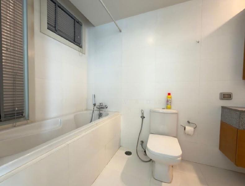 Manhattan Chidlom, Bangkok, 1032 Phetchaburi 32 Alley, Makkasan, Ratchathewi, Bangkok, 1 Bedroom, 56 sqm, Condo For Rent, by Phakawadee Jiramanee, 500538440 - DDproperty.com