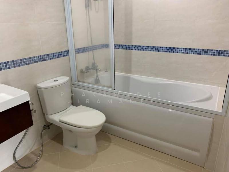 Life @ Sathorn 10, Bangkok, 48 Soi Sathorn 10, Sathorn Road, Silom, Bang Rak, Bangkok, 2 Bedrooms, 67 sqm, Condo For Rent, by Phakawadee Jiramanee, 500538479 - DDproperty.com